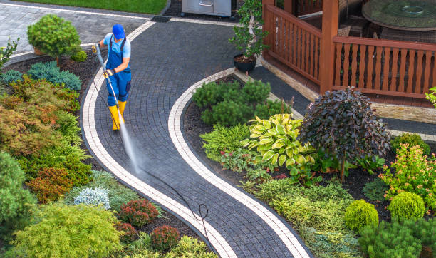 Best Garage Pressure Washing  in Bradford, OH